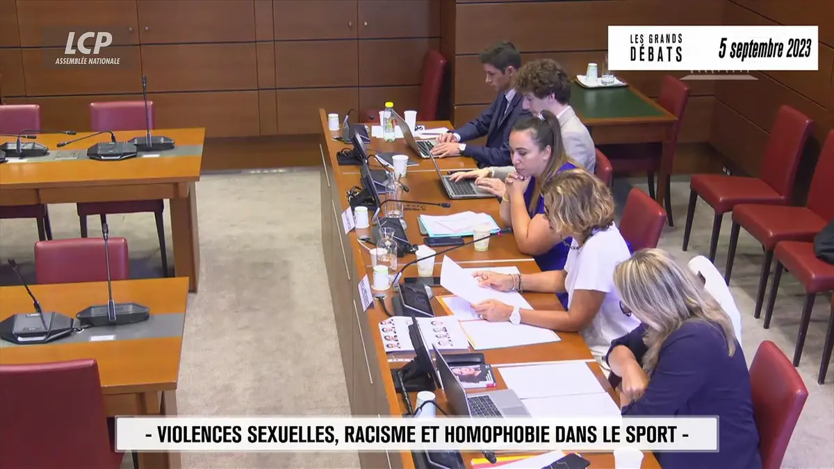 replay de Les grands débats - Violences sexuelles, racisme et homophobie dans le sport