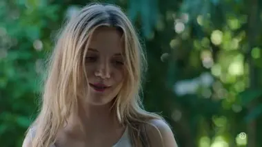 Les ombres rouges - S01 E01