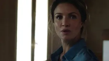 Les ombres rouges - S01 E03