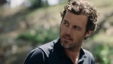 Les ombres rouges - S01 E04