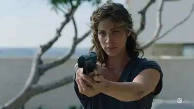 Les ombres rouges - S01 E06