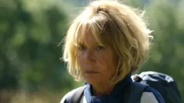 Les randonneuses - S01 E01 - Sara