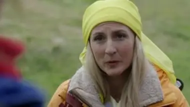 Les randonneuses - S01 E02 - Noémie