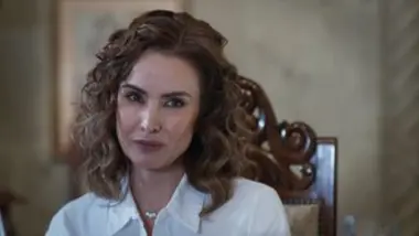 Les riches pleurent aussi - S01 E02