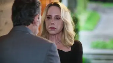 Les riches pleurent aussi - S01 E13