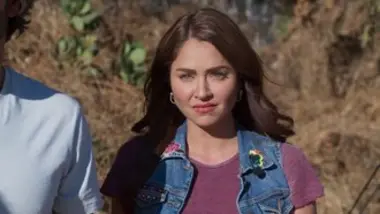 Les riches pleurent aussi - S01 E20