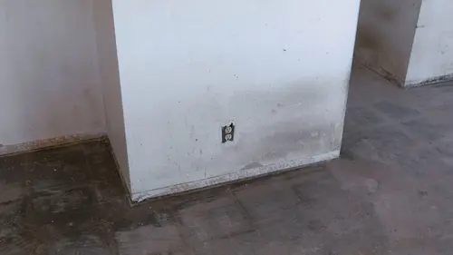 replay de Les rois de la réno : S9 E14 - Triple 8