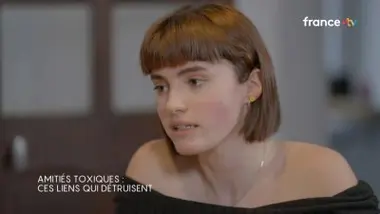 Les rumeurs de son amie l’ont détruite physiquement et psychologiquement