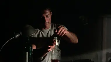 Les têtes brûlées : S1 E9 - Candidat au suicide