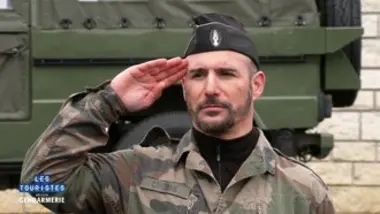 Les touristes - Les Touristes, Mission Gendarmerie