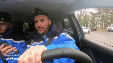 Les touristes - Les Touristes, Mission Gendarmerie - La suite