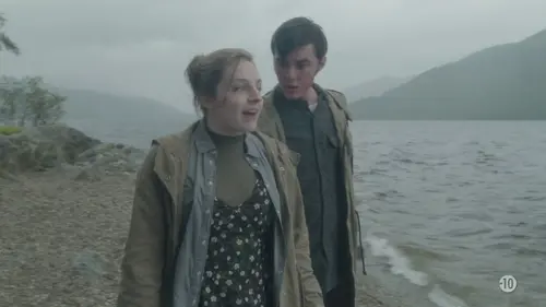 replay de Loch Ness : S1 E6 - Un monstre à deux têtes