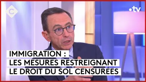 replay de Loi immigration : plus d’un tiers du texte censuré - C à vous - 25/01/2024
