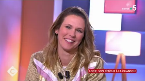 replay de Lorie, son retour à la chanson - C à vous - 30/01/2024