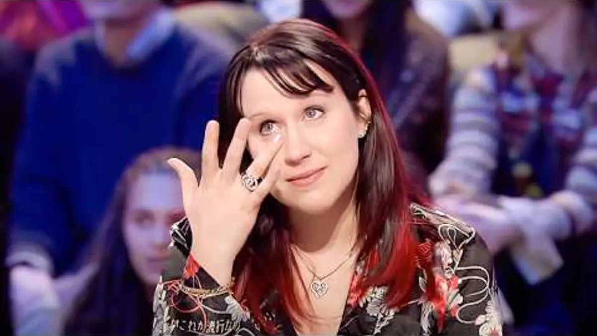 replay de Lydia va-t-elle ouvrir le rideau et reformer une famille ?