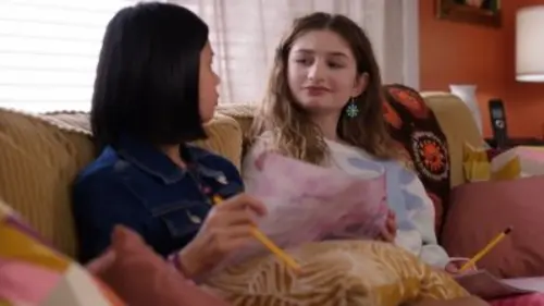 Presque populaires S01E24 Ma famille d'abord