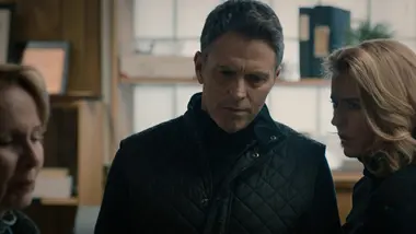Madam Secretary : S2 E13 - Secrets de famille