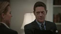 Madam Secretary : S6 E1 - Les coulisses d'une élection