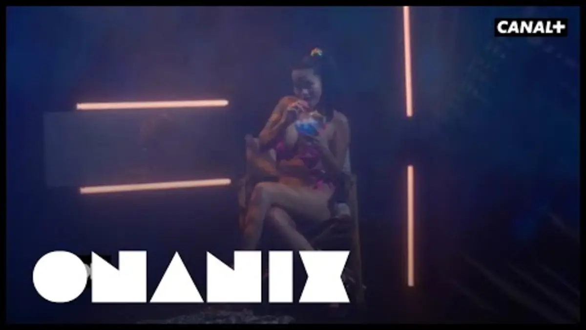 replay de Maï Lyne, un striptease caniculaire