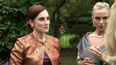 Manhunt : S2 E8 - S'unir ou mourir