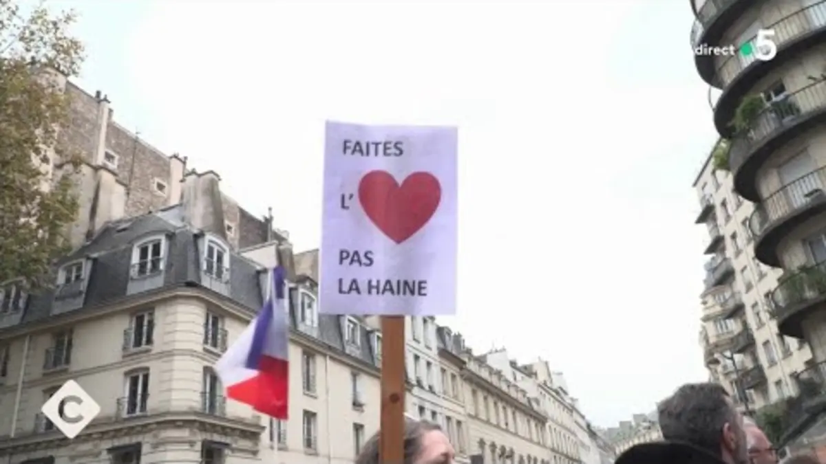 replay de Marche contre l’antisémitisme : illusion ou véritable sursaut ? - C à vous - 13/11/2023