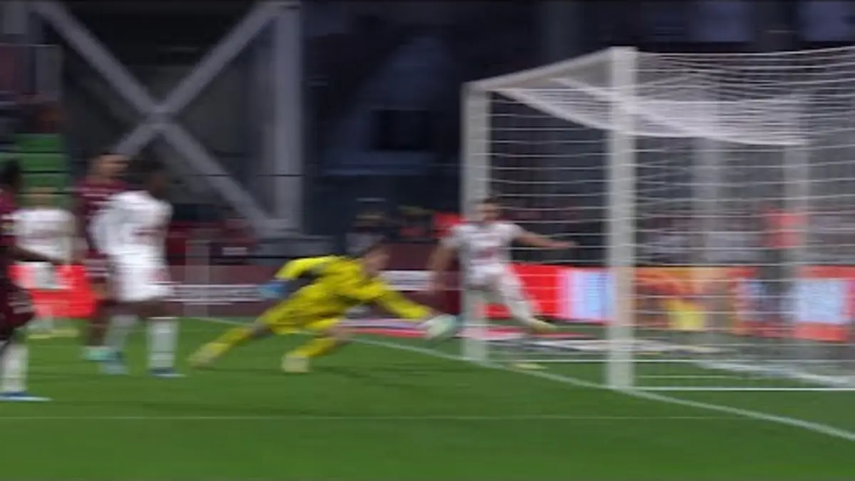 replay de Marco Bizot est infranchissable !