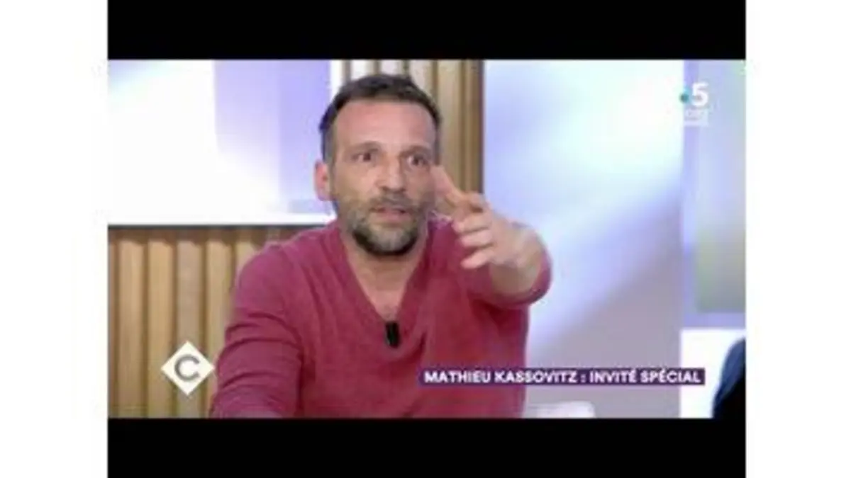 replay de Mathieu Kassovitz : invité spécial ! - C à Vous - 08/06/2020