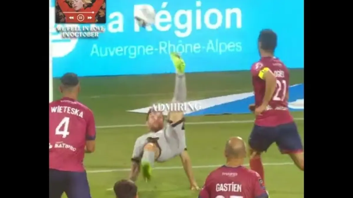 Messi x We Fell in Love in October 🇦🇷🐐 #football…