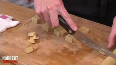 Norbert commis d'office : Julie, non-assistance à porc en danger / Coco, fraude au beignet