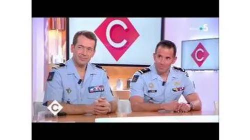replay de Notre-Dame : les pompiers racontent ! - C à Vous - 17/04/2019