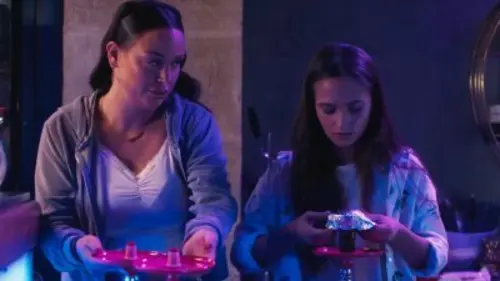 Grand Palais S01E04 Noura