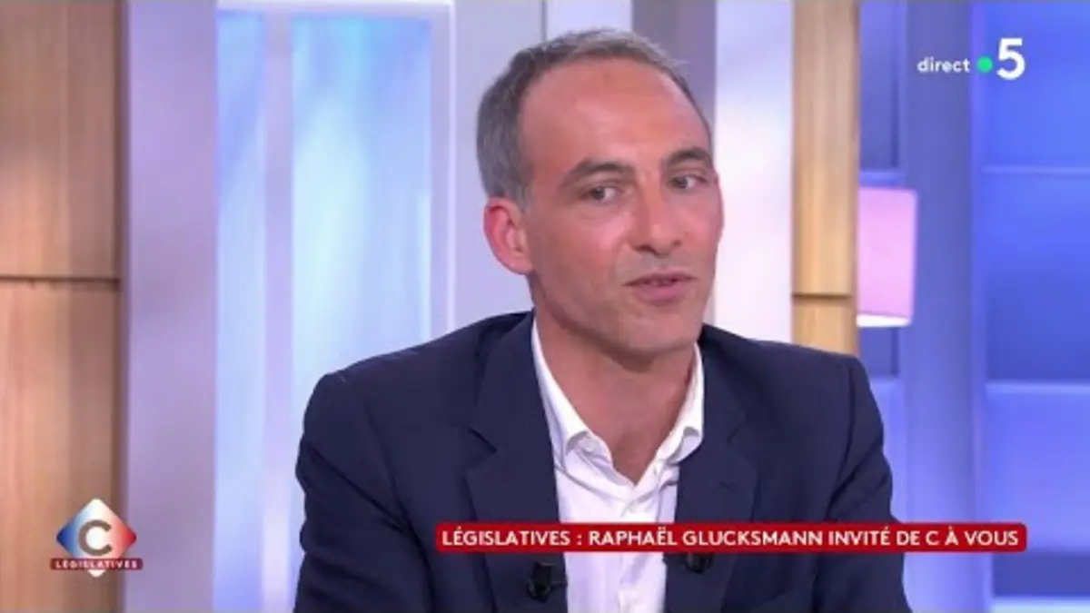 replay de Nouveau Front populaire : le trouble des électeurs de Glucksmann - C à Vous - 21/06/2024