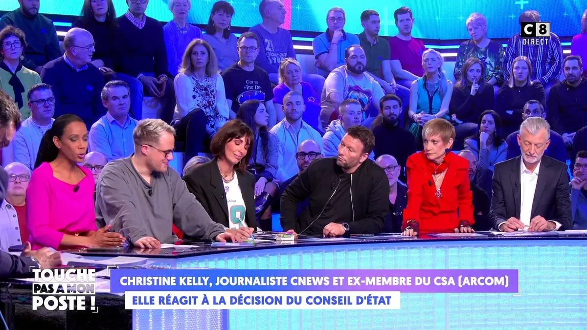 replay de "On est tombé dans la dictature" : Christine Kelly réagit à la fermeture de C8