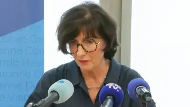 "On ne rentrera pas chez soi tout de suite" : La conférence de presse de la préfete de Gironde