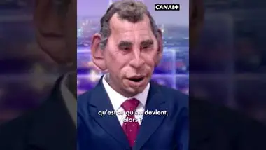 Opération conquête de la boulangerie ! #Municipales2026 #Humour #LesGuignols #Shorts