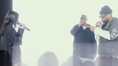Oxmo Puccino ft Edge & Zinée «Toutes les nuits» en live dans Bâtiment B