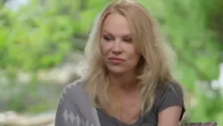 Pamela Anderson : mission rénovation : Le grand saut