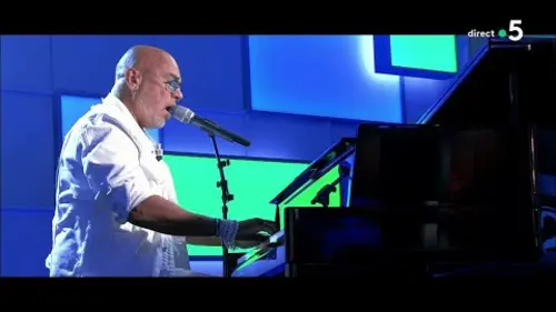 replay de Pascal Obispo - “Comment s’aimer” - C à vous - 11/10/2023