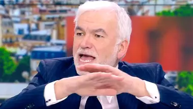 Pascal Praud s'agace : "Quand la gauche prend le pouvoir en France, elle ne le rend pas !"