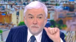 Pascal Praud sur Brigitte Macron : "Il y a une élégance quand elle s’exprime"