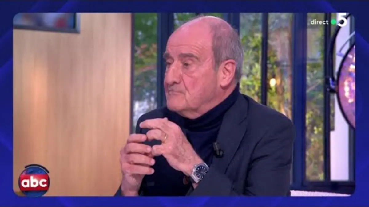 replay de Pierre n’avait pas compris que l’émission était de retour… En direct - L’ABC - C à Vous - 19/04/2024