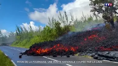 Piton de la Fournaise : une route nationale coupée par la lave