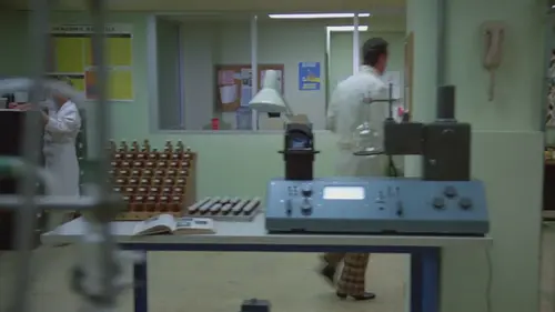 replay de Pour l'amour du risque : S1 E10 - La trappe