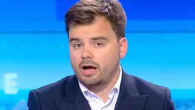 "Poutine, on a le droit de l'insulter mais Tebboune, faut surtout pas se fâcher..." (G.Le Bret)