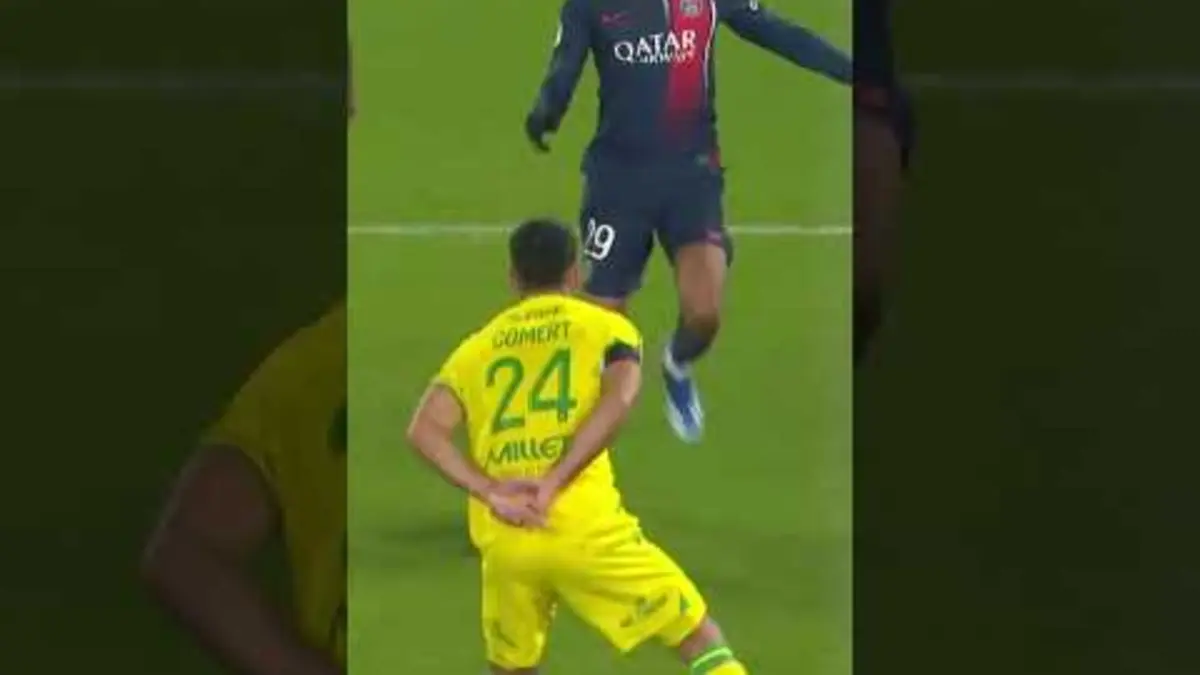 replay de Premier but de Bradley Barcola au PSG ⭐