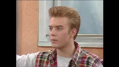 Premiers baisers - S15 E19 - Le jour du bac