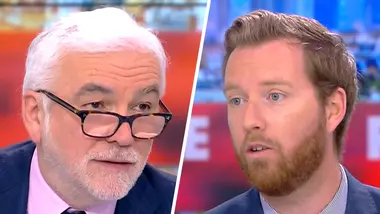 Présidentielle 2027 : "Tout le monde espère affronter Marine Le Pen au second tour" (Thomas Bonnet)