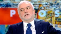 "Quand Macron parle, les gens sont devant lui comme si c’est Dieu qui parlait !" (Pascal Praud)