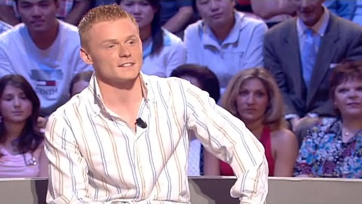 replay de Quand ton crush de vacances est derrière le rideau