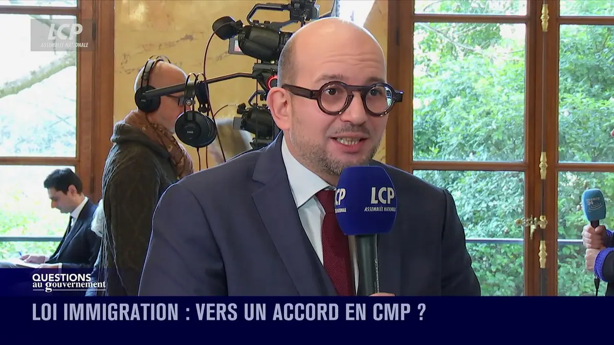 replay de Questions au Gouvernement - le brief - Questions au Gouvernement - le brief du mardi 19 décembre 2023